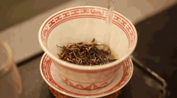 How to judge whether the tea is expired or not?-
