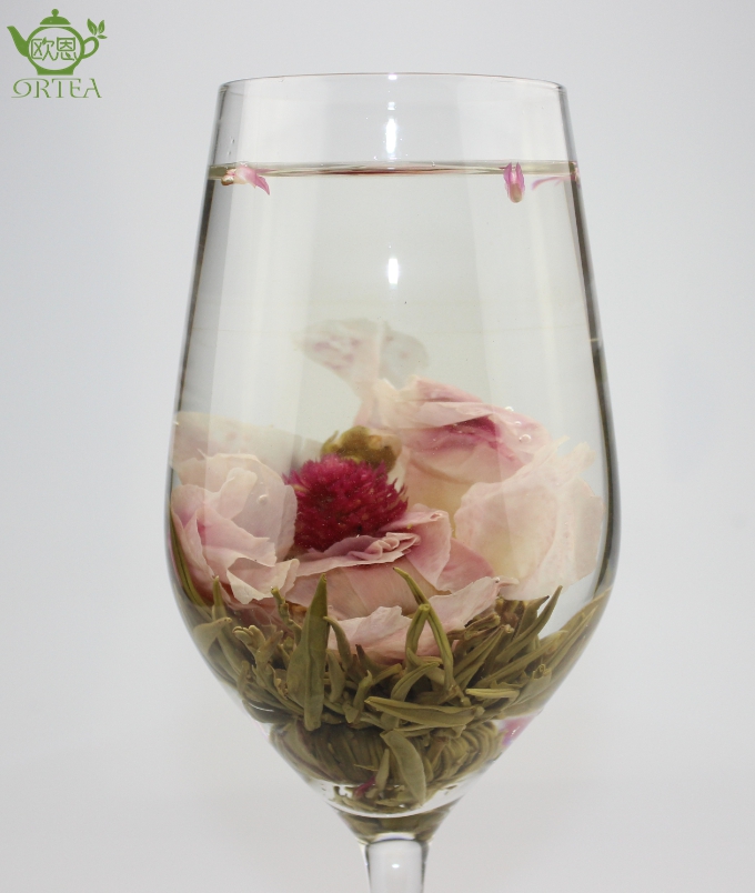 Oolong Tea based Blooming tea-