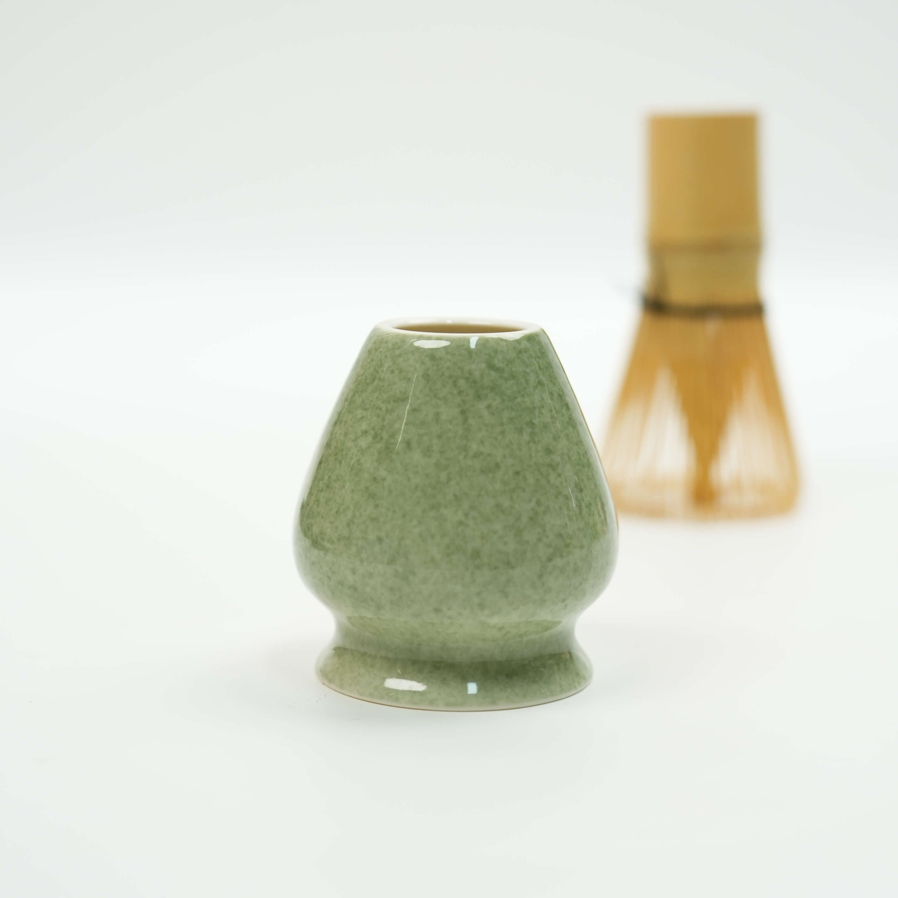 Matcha Whisk Rest: Six Vibrant Shades for Tea Ritual
